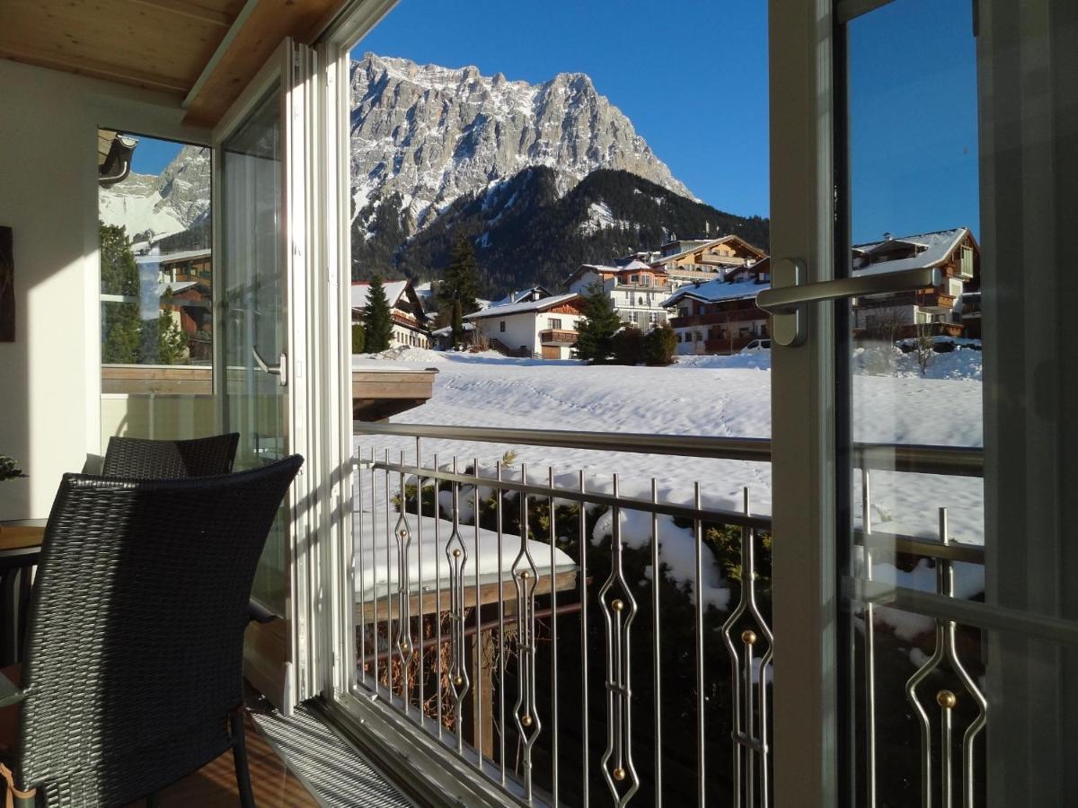 Appartements Loisachpromenade Ehrwald Exterior photo