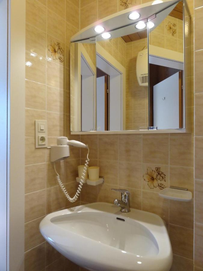 Appartements Loisachpromenade Ehrwald Exterior photo